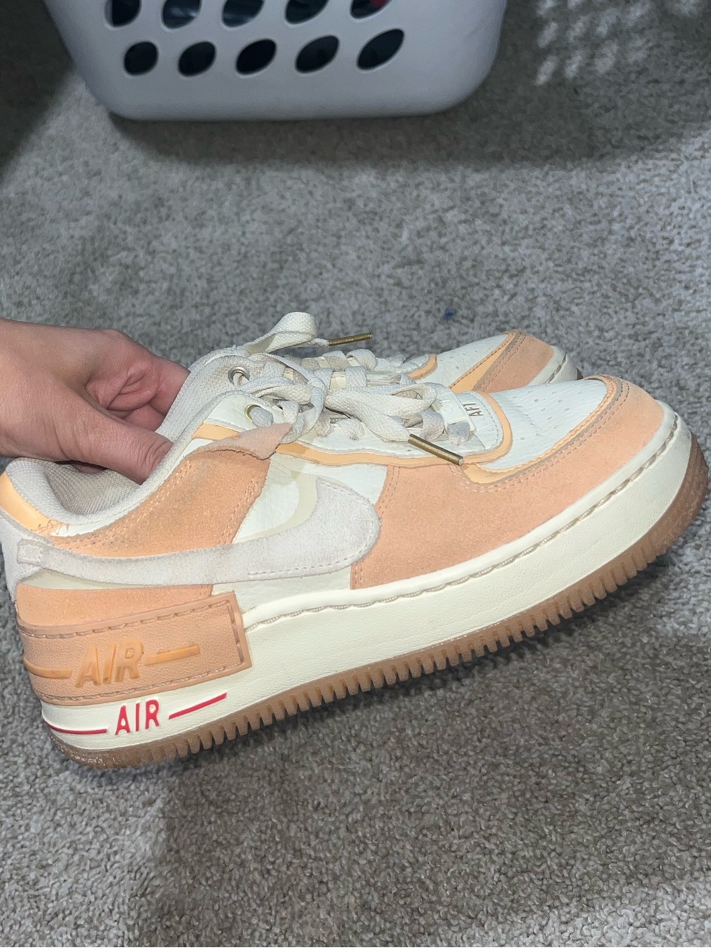 Women’s Nike Low-Top Sneakers in Peach and Cream